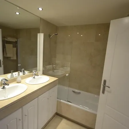 Stunning Unobstructed 180 Degree Sea View With 100 Square Meters Terrace - Costa Del Sol - * إِستيبونا