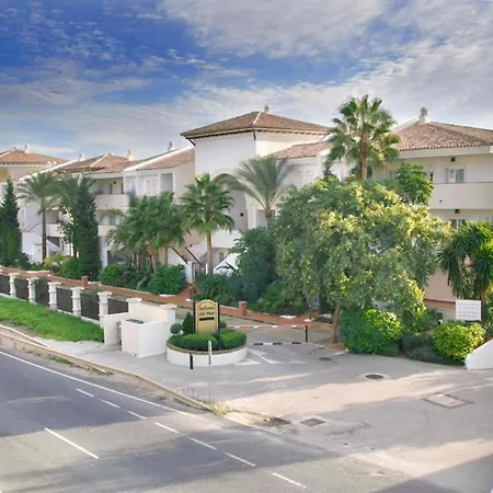 Seaside Vista Terrace: Panoramic Costa Del Sol Retreat